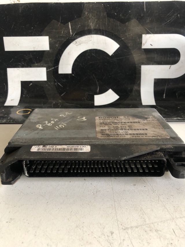 Centralita cambio automaticoPeugeot 607 2.2 Hdi Referencia original : 9641281180 - 9641281280 - 9641281280 Referencia Bosch : 0260002767