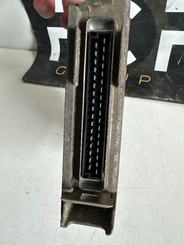 Centralita motor Renault Magneti Maqrelli Referencia original : 7700868295 - 7700102746 -7700104481