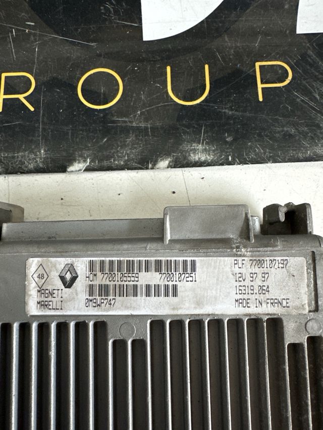 Centralita motor Renault Magneti Marelli Referencia original : 7700105559 - 7700107251 - 7700107197