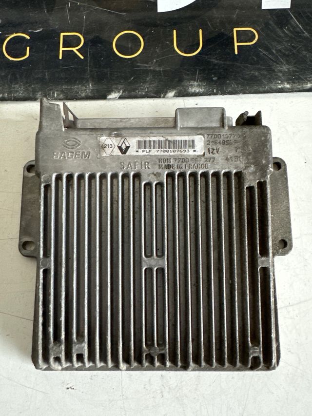 Centralita motor Renault Sagem / Safir Referencia original : 7700107693 - 7700967277 - 7700107709