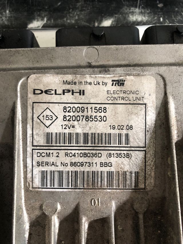Centralita motor Renault / Delphi Referencia original : 8200911568 -8200785530