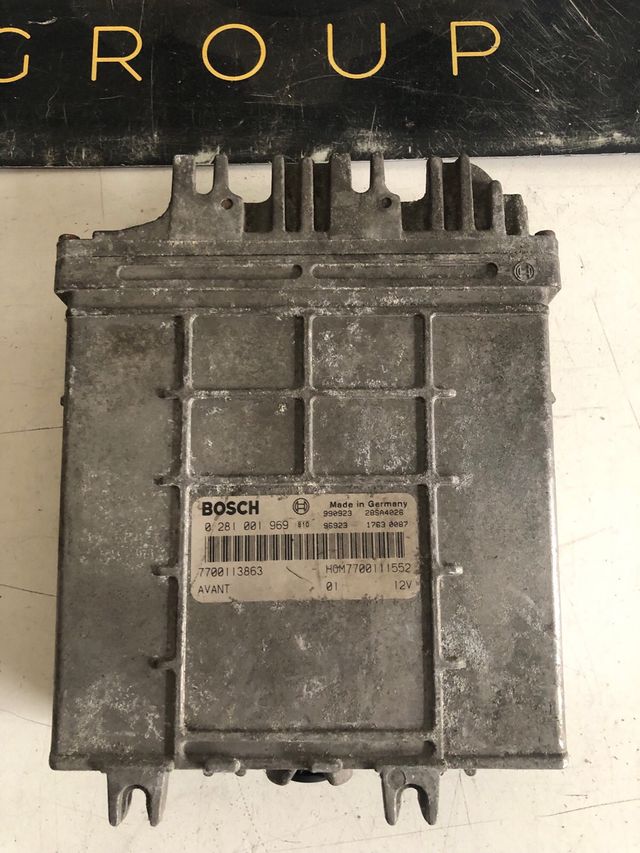 Centralita motor Renault 1.9 DTI Ref : 7700111552 - 7700113863 Referencia Boch : 0281001969