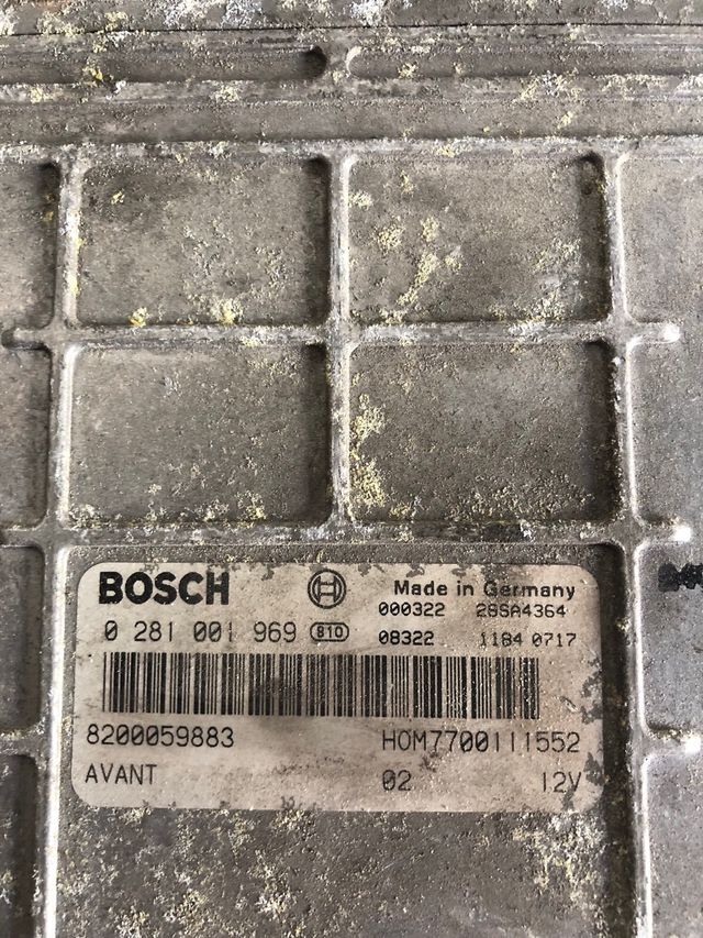 Centralita motor Renault 1.9 DTI Referencia original : : 7700111552 - 8200059883 Referencia Bosch : 0281001969