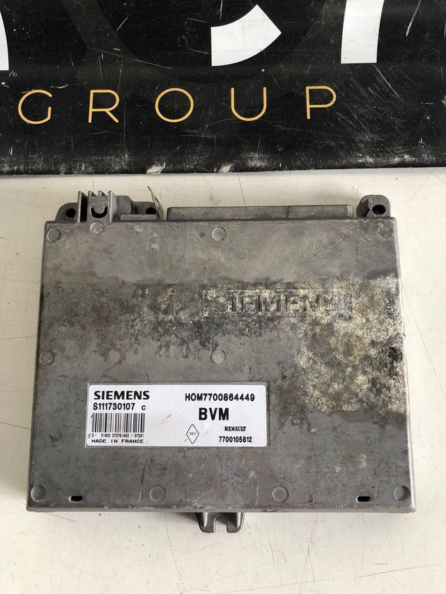 Centralita motor Renault Clio 1 Referencia original : 7700864449 - 7700105812