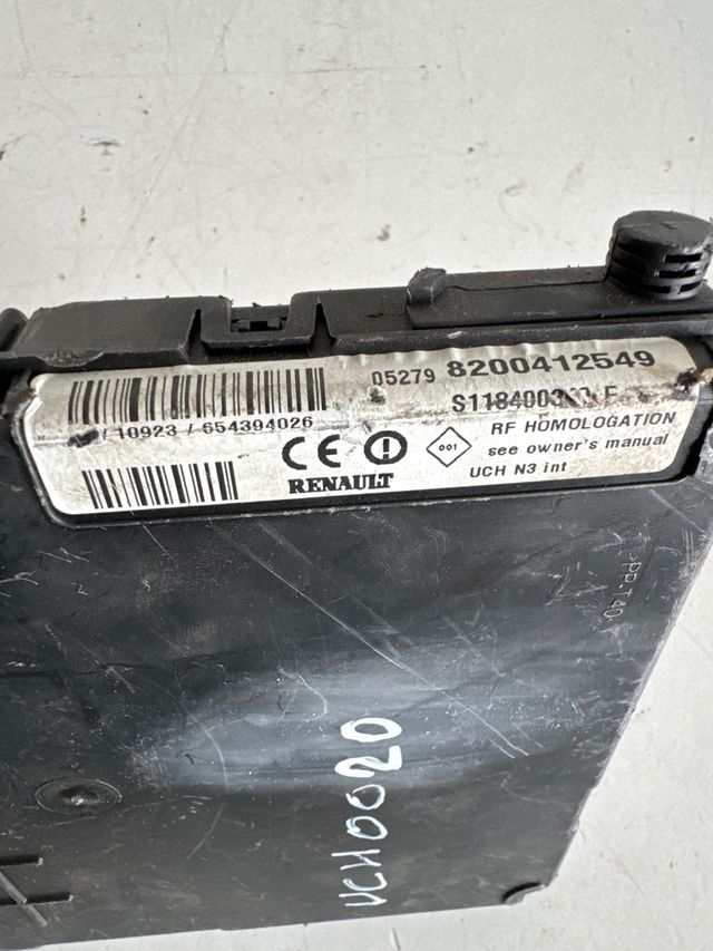 Caja de reles UCH N3 Renault megane / scenic II Referencia renault: 8200412549 Referencia siemens: S118400340F