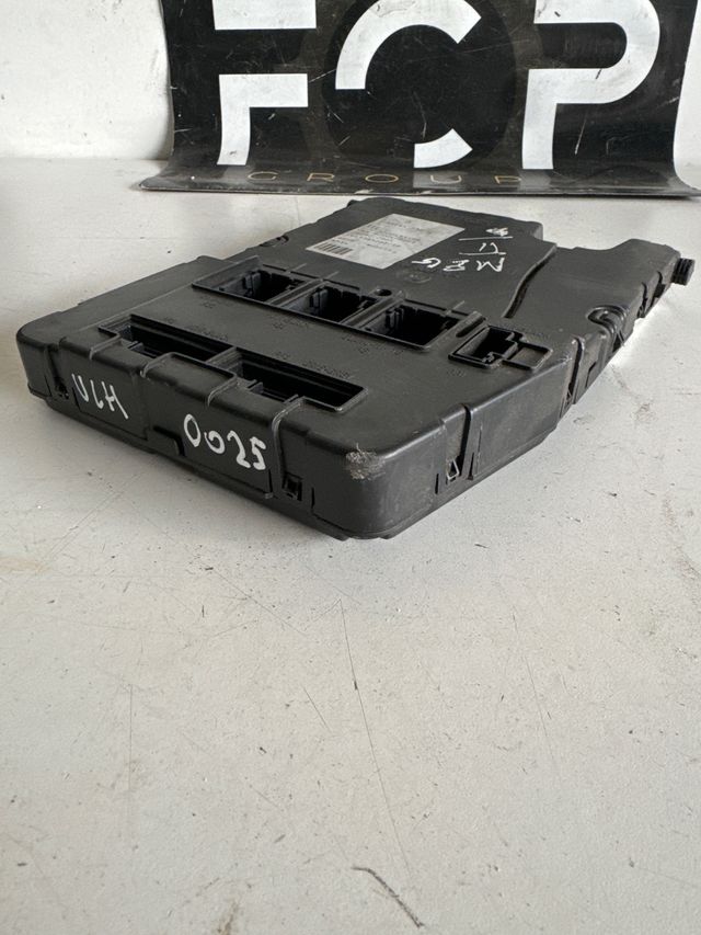 Caja de reles / fusibles Renault megane II Referencia original: 8200433198 Referencia siemens : S118400260 E