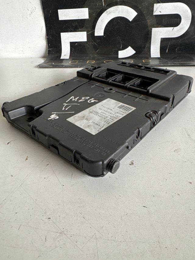 Caja de reles / fusibles Renault megane II Referencia original: 8200433198 Referencia siemens : S118400260 E