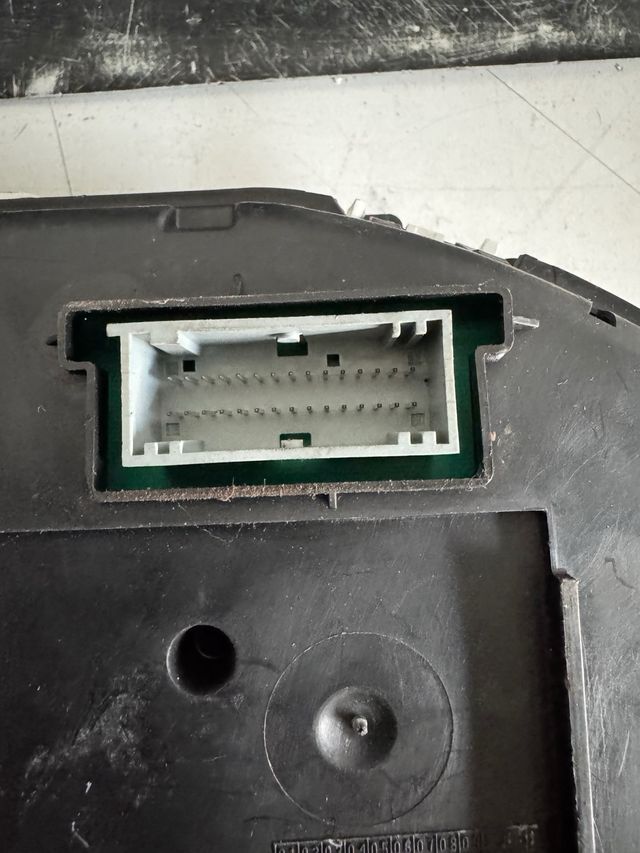 Cuadro de instrumentos Renault Megane 2 1.5 DCI Referencia original : 8200399695
