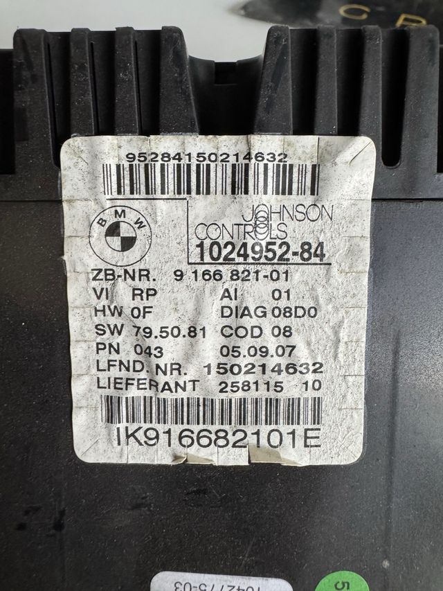 Cuadro de instrumentos BMW Referencia original : 1024952-84 - 9166821-01 - 150214632 - IK916682101E