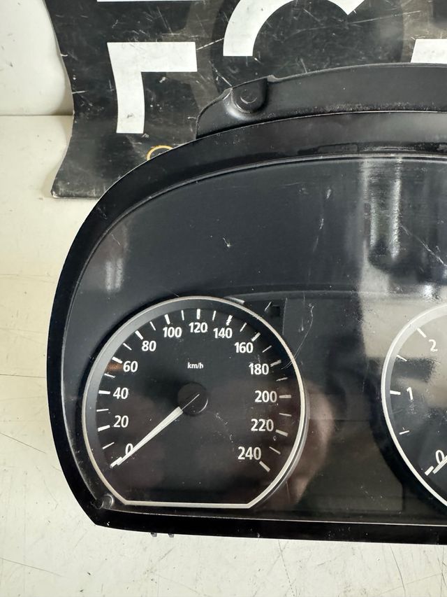 Cuadro de instrumentos BMW Referencia original : 1024952-48 -9110195-03 - 170015434 - IK911019503X