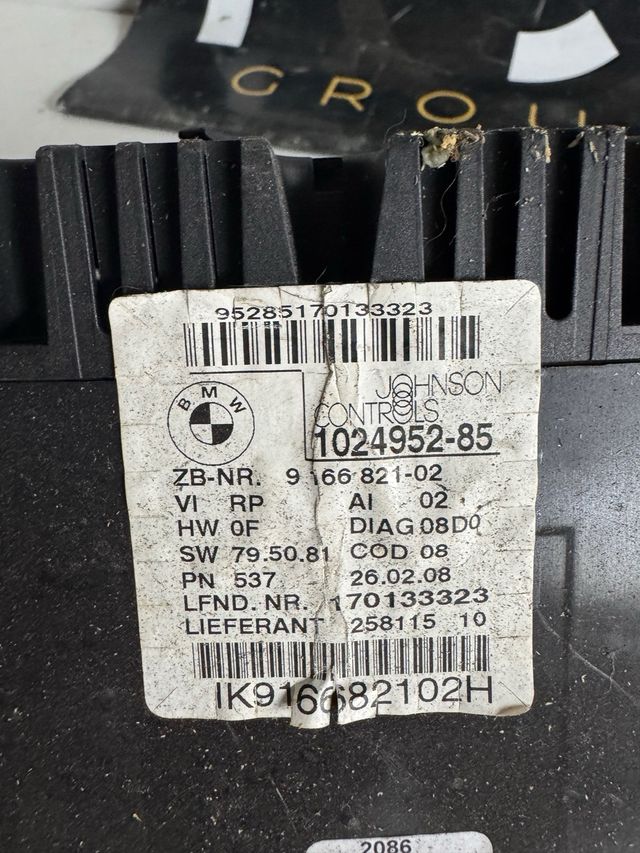 Cuadro de instrumentos BMW 118 D Referencia original : 1024952-85 - 9166821-02 - 170133323 - IK916682102H