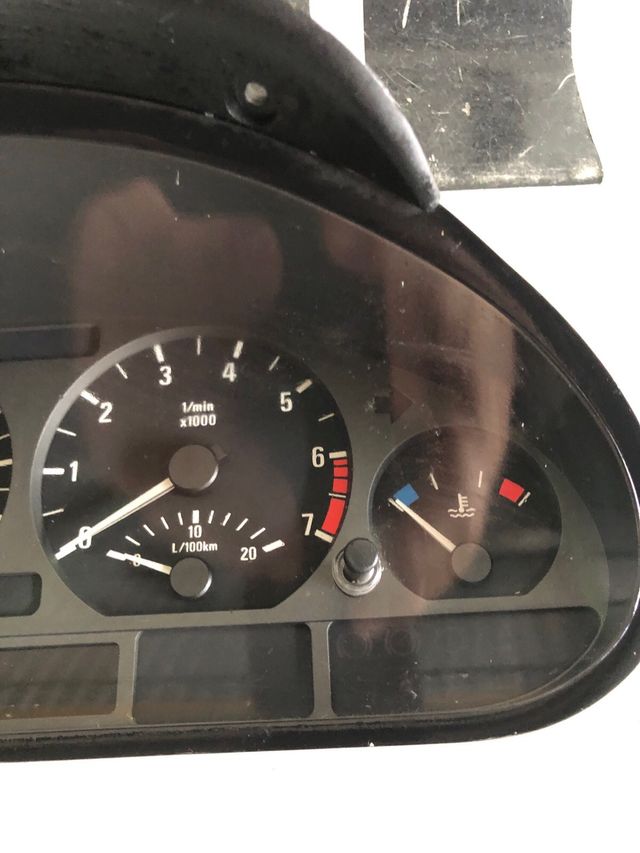 Cuadro de instrumentos BMW E46 318I Referencia original : 0263606070 / 6211-8380144