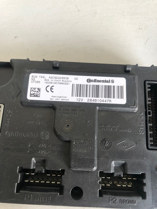 Kit de arranque Dacia Duster 1.6 gasolina ECU Continenetal ref : 237106933R / A2C99611900 / 237105698R