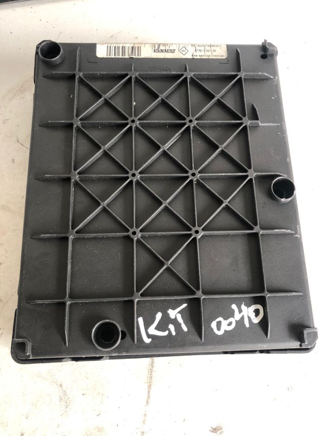 Kit de arranque Renault scenic 1 1.9 dci ECU BOSCH Referencia : 0281001934 ECU Referencia original : 8200078730 Referencia BSI : 8200029342B / S108502610