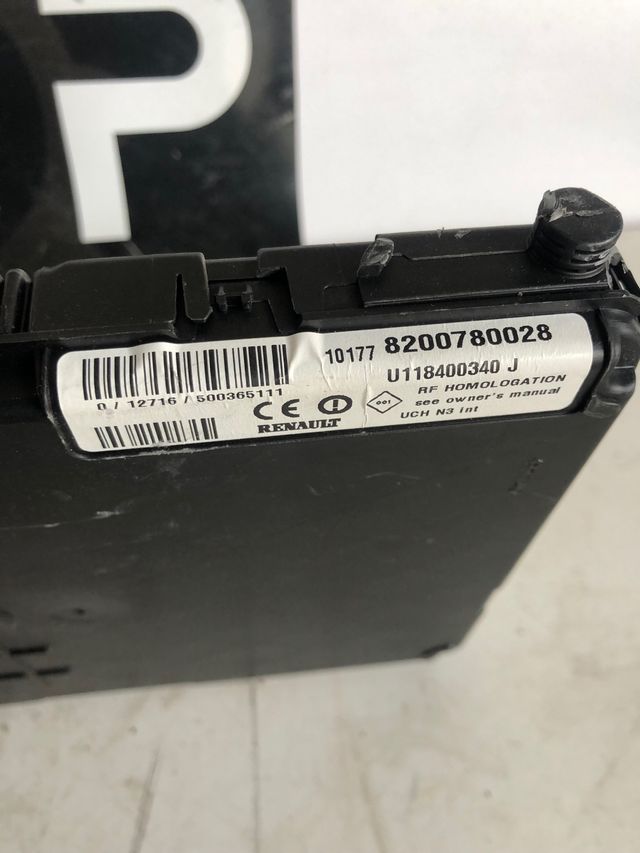 Kit de arranque Renault Megane 2 1.5 DCI     ECU Delphi Referencia : 8200498188 / 8200626634 UCH Referencia : 8200780028 / U118400340