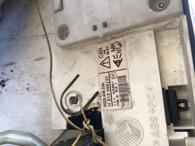 Kit de arranque Renault espace 3 2.2 DCI ECU Bosch Referencia : 0281001999 ECU Referencia original : 6025408258