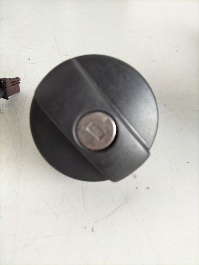 kit de arranque Citroën C3 1.4HDI ECU Bosch Referencia : 0281017337 - Edc17C10 Referencia original PSA : 9676833080 BSI Referencia  : 9666952080