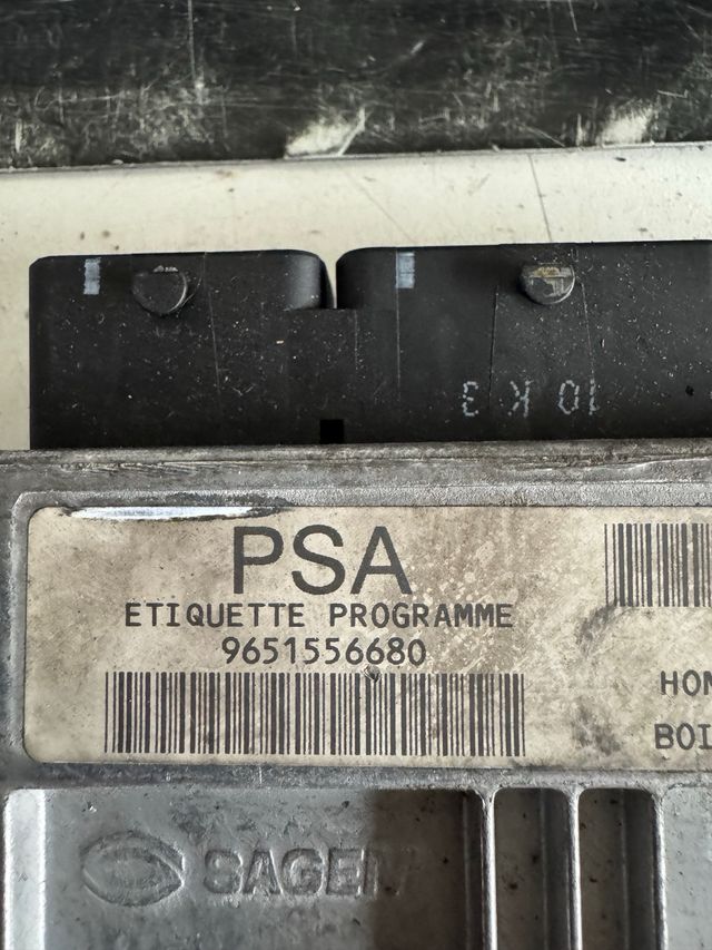 Centralita motor Citroen C2 / Sagem / Referencia original : 9651556680 - 9642222380