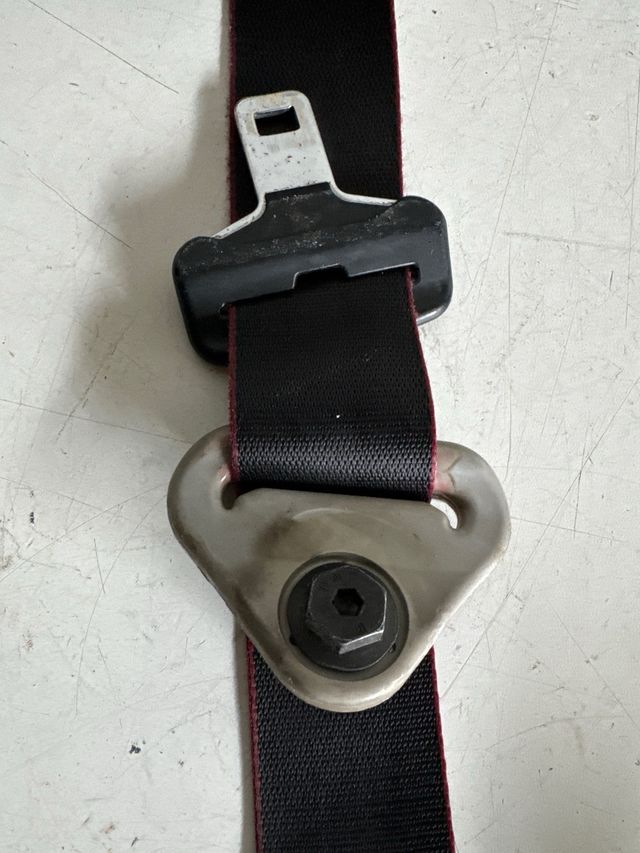 Cinturon delantero izquierdo renault espace IV fase 2 referencia original : 8200687501