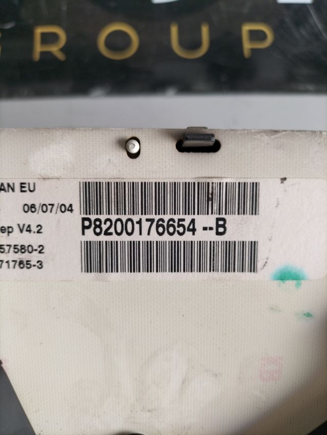 Cuadro de intrumentos Renault Kangoo         Referencia original : 8200176654