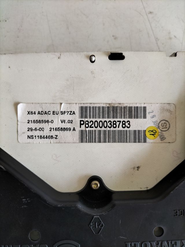 cuadro de instrummentos Renault Megane 1 
 F2       Referencia original : 8200038783