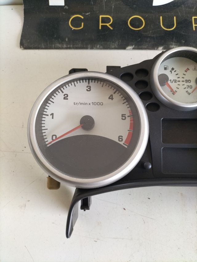 Cuadro de intrumentos Peugeot 207 Referencia original : 9662904780