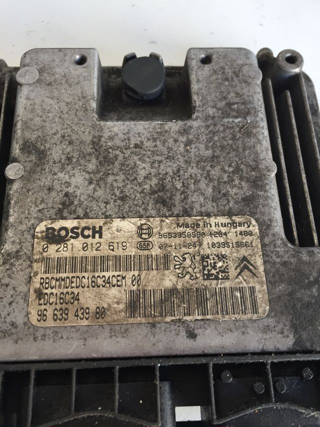 Centralita motor Bosch Peugeot / Citroen 1.6 16v Gasolina   - Referencia original : 0281012619 / 9663943980