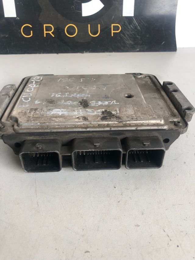 Centralita motor bosch Peugeot / Citroen  1.6 hdi Referencia original : 0281011233 / 9655600680