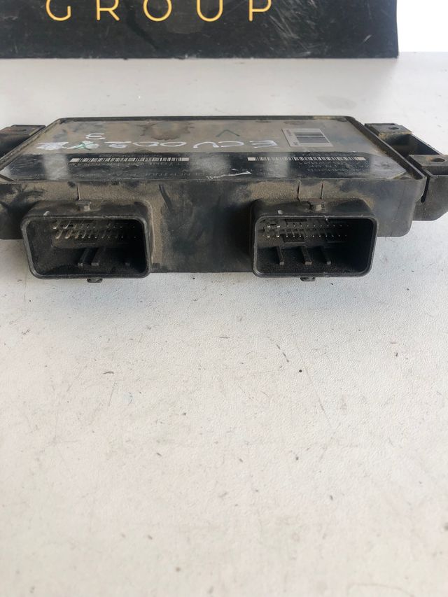 Centralita motor Peugeot partner Citroën berlingo Referencia original : 9839587680 / 9642398280