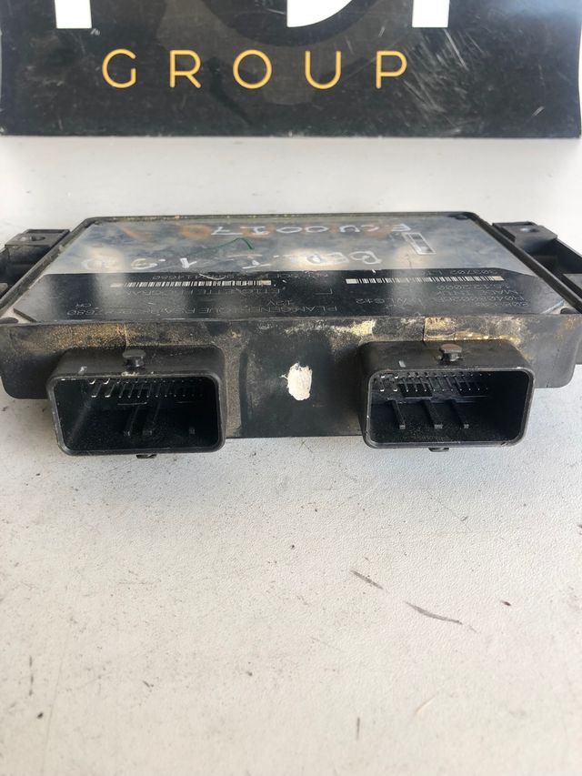 Centralita motor Peugeot / Citroen 1.9 diesel Referencia original : 9839587680 / 9642414680