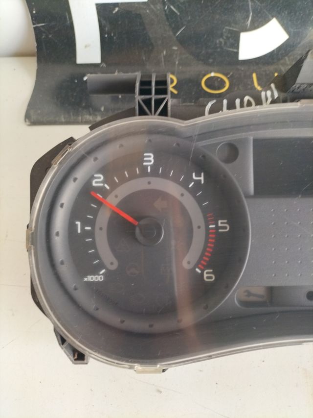 Cuadro de intrumentos Renault Clio 3 1.5 dci
referencia original : 8200471238