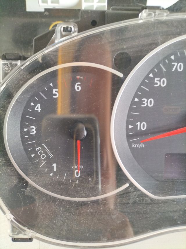Cuadro de intrumentos Renault Kangoo 3 Gasolina
Referencia original : 248105765R
