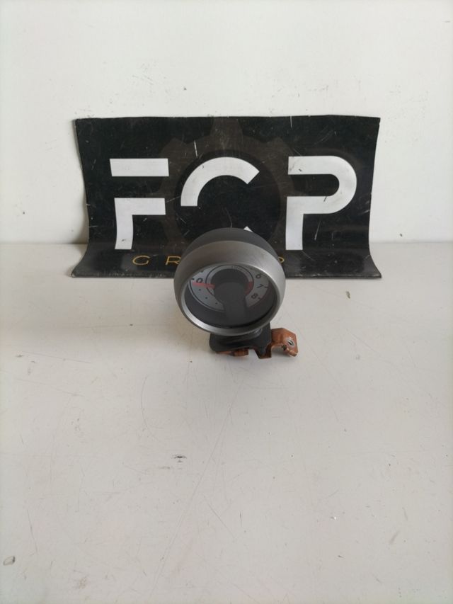 Cuadro de instrumentos Citroen C1 / Peugeot 107 / Toyota Aygo Gasolina
referencia original : 83270-OH010 - 856-330U