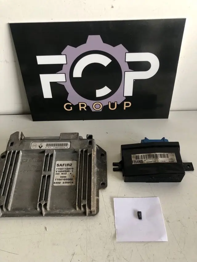 Centralita motor Renault Twingo 1 1.2 Gasolina Referencia original : 7700112836 - 7700112873 - 7700105560 Referencia transpondeur : 7700307379