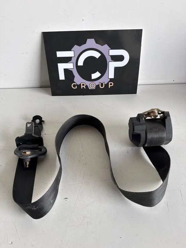 Cinturon de seguridad delantero derecho - izquierdo renault master II / opel movano II Referencia TRW Automotive: 33042276 Referencia Renault: 8200304738 / 304738