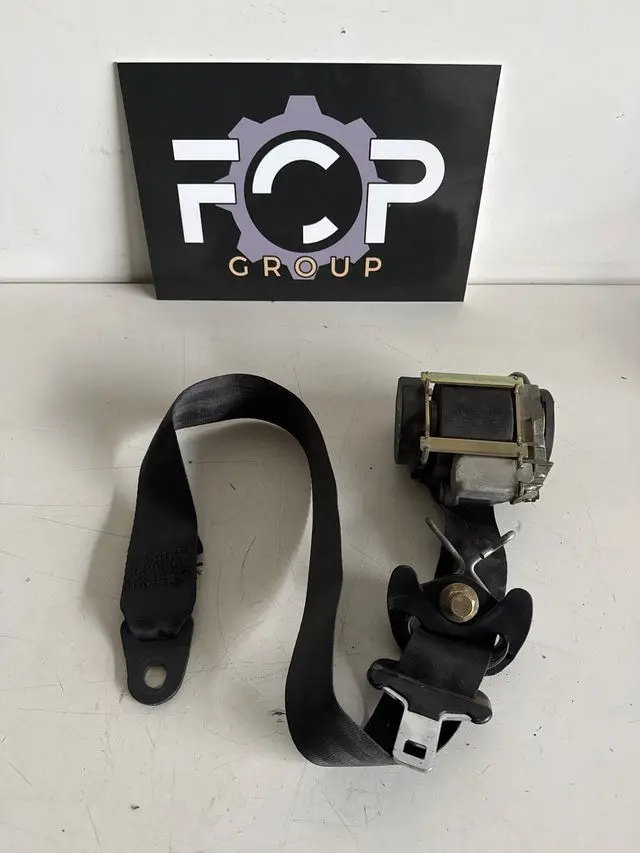 Cinturon de seguridad delantero derecho Citroen c4 2004-2010 / Peugeot 307, 5 puertas Referencia original : 96527696XX