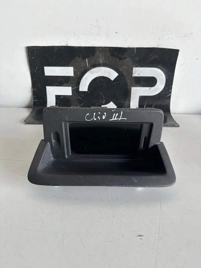 Pantalla nevagacion Renault clio III Referencia original : 259151852R / IB4411J01156