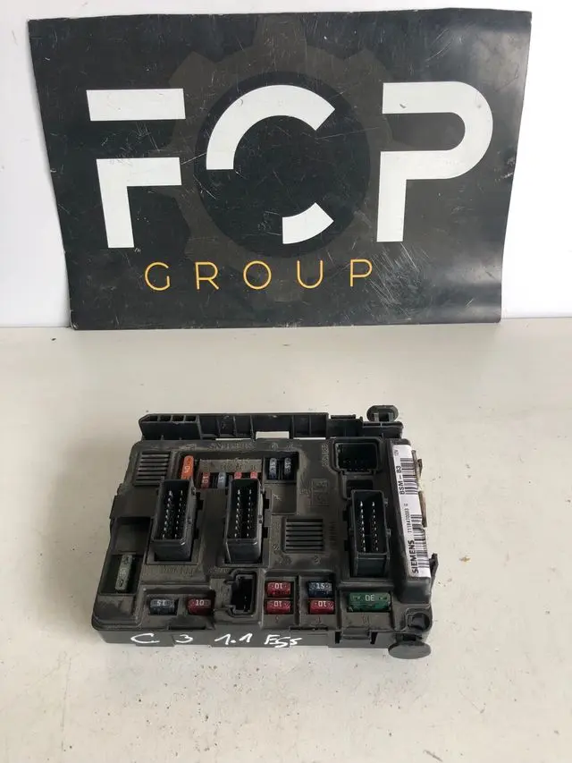 Caja de reles/ fusibles Peugeot / Citroen Bsm B3 T118470003 Referencia original : 9643498880