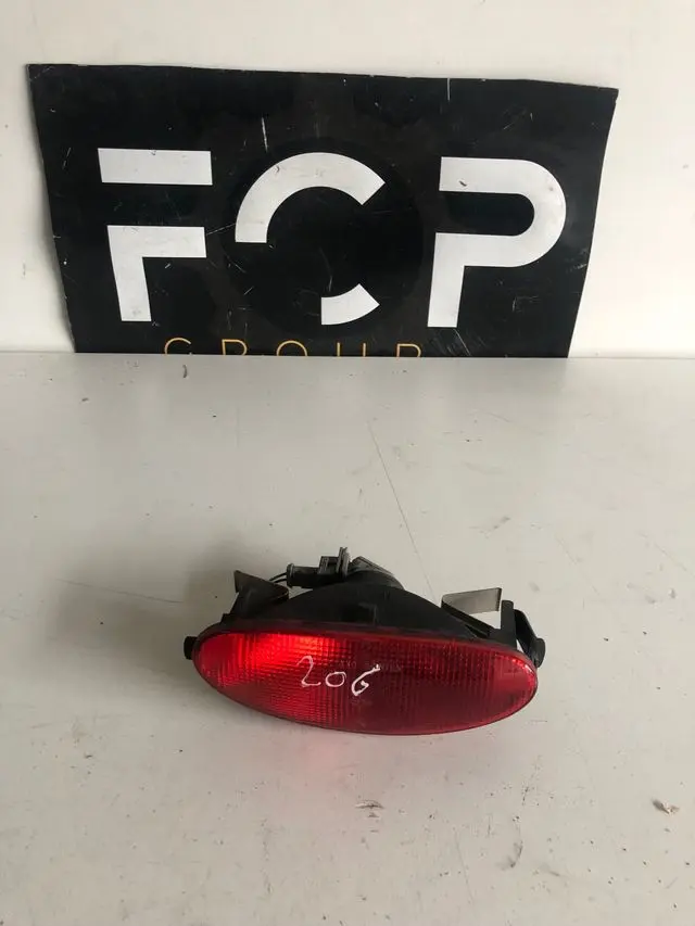 Faro antiniebla derecho Peugeot 206