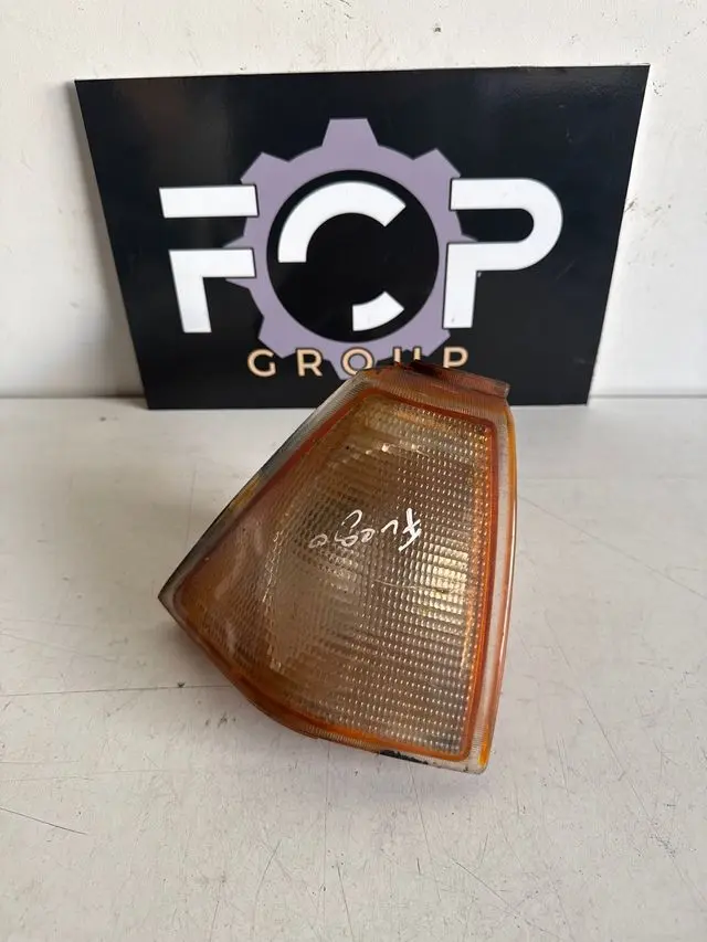 Piloto Delantero Derecho Renault Fuego