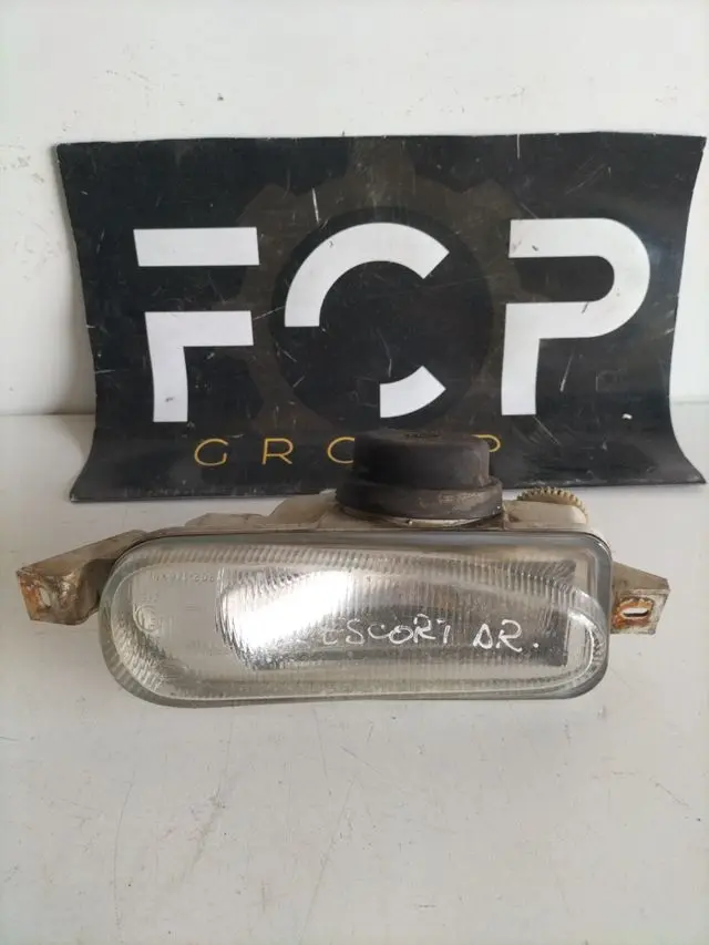 Faro antiniebla derecho Ford escort Marca Hella Referencia : 146896