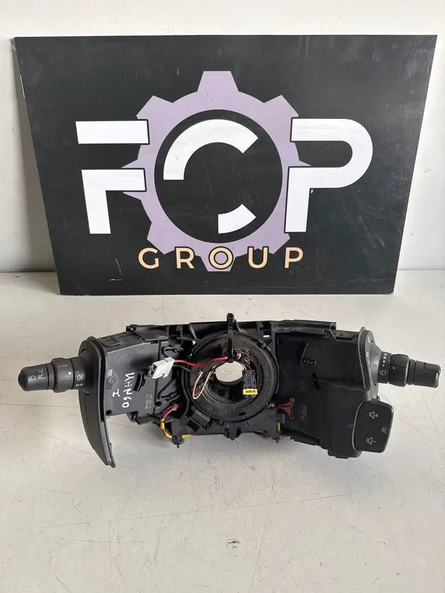 Mando de luces y limpiaparabrisas Renault Kangoo II Referencia original : 8200475565 / 88103005179 / 88102001179