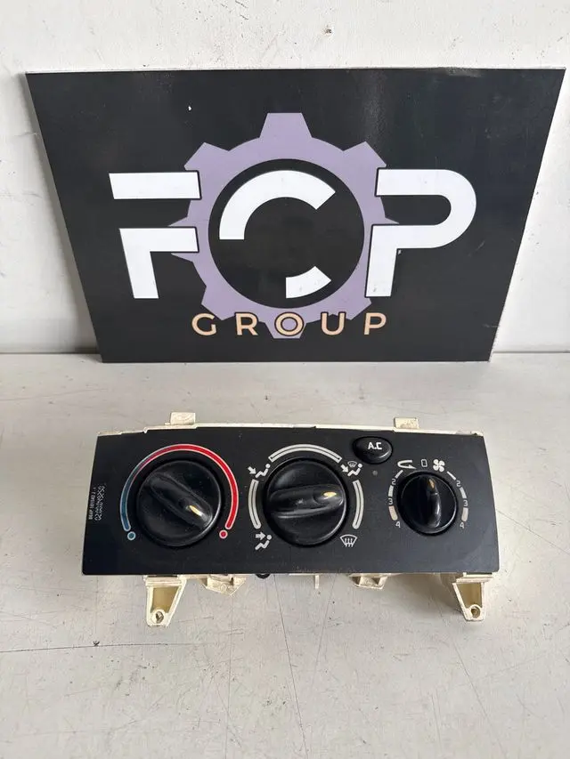 Mando climatizador / calefaccion Renault Megane 1 Referencia Valeo : 663391J