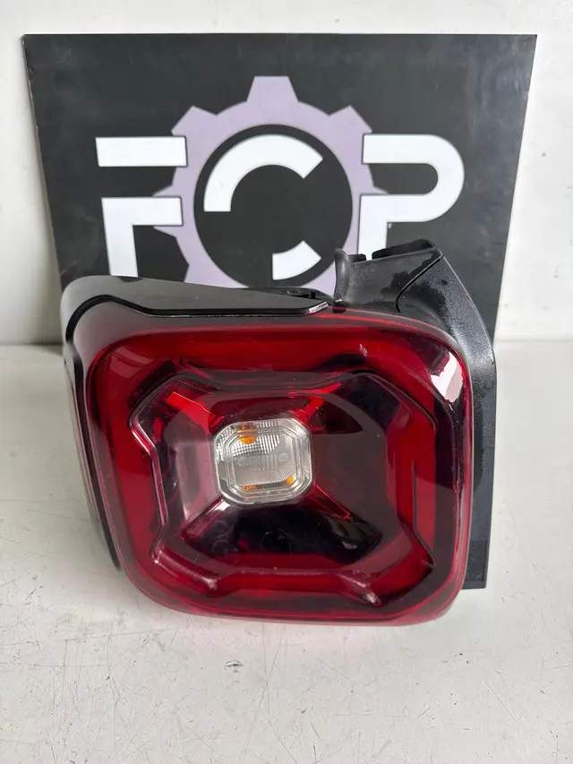  Piloto trasero izquierdo para Jeep Renegade 2020 Referencia original : 52087957LH