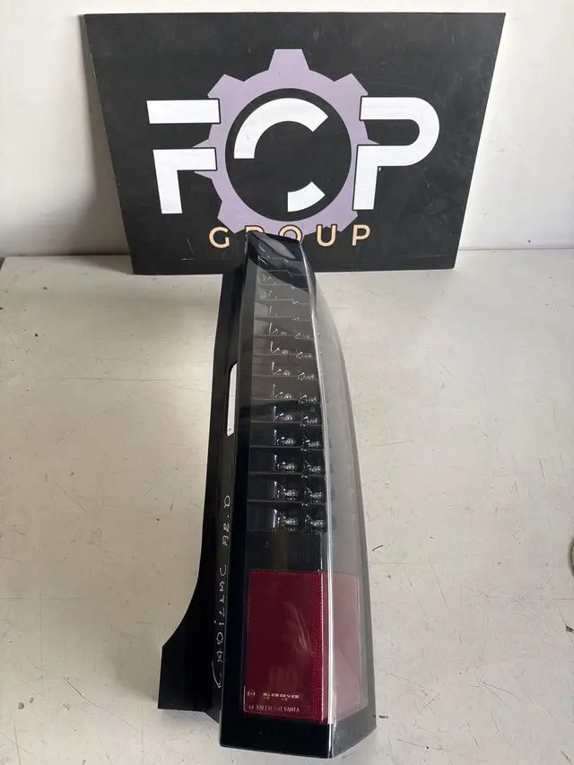 Piloto trasero derecho Cadillac SRX 2004-2009 Referencia original : 15921491