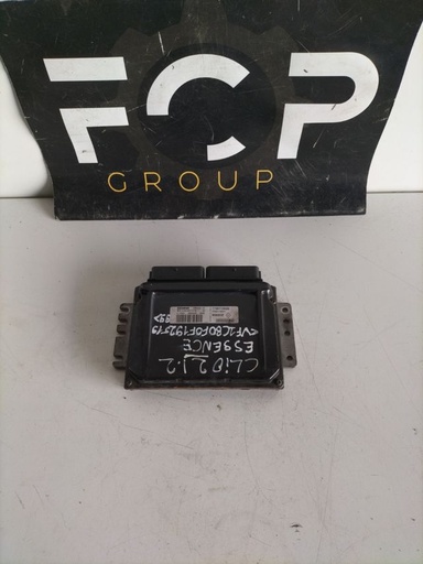 [ECU0179] Centralita motor Renault  Referencia Siemens : S110030104 Referencia original : 7700114022 / 7700110471
