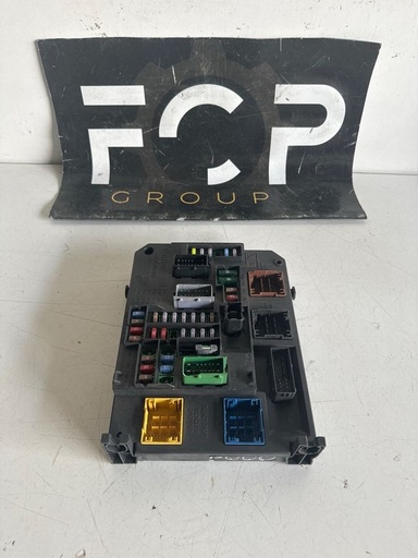 [BSI0001] Caja de reles / fusibles BSI-Q03 Peugeot / Citroën Referencia PSA : 9665547480 Referencia continental: S180121003H