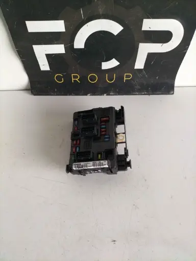 [BSM0061] Caja de reles/fusibles Citroën/Peugeot BSM-B3 siemens T118470003K / 9650618480