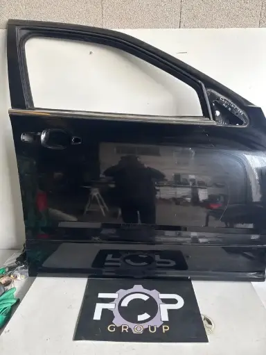 [POR0042] Puerta delantera derecha para Cadillac SRX. 3.6 V6 4X4 2003-2009 Referencia original : 2452761